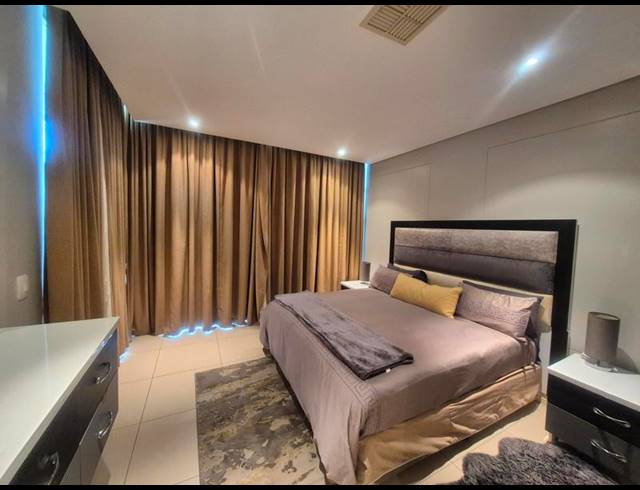 3 BEDROOM APARTMENT FOR SALE IN UMHLANGA ROCKS